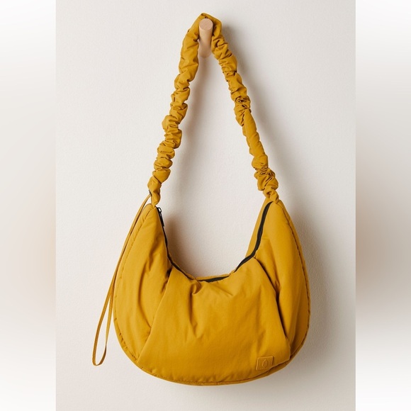 #27 NWT Free People Vinyasa Convertible Sling Bag in Dijon - Picture 1 of 7